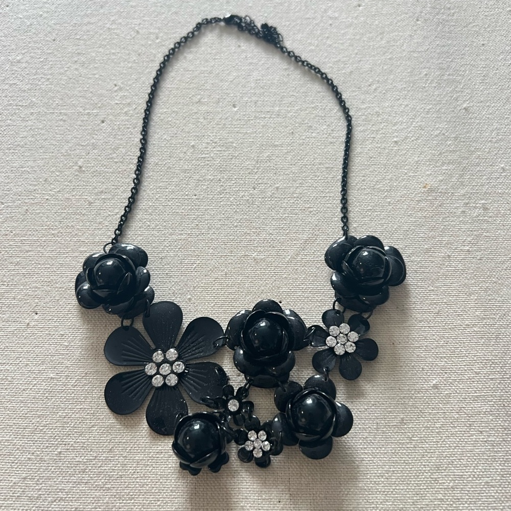 Black Floral Necklace